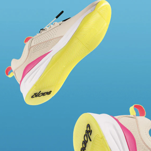 Clove Limited Edition Lemon Aid Sneakers Healthcare Nursing NEW Unixex W9.5 / M8 - Picture 3 of 14